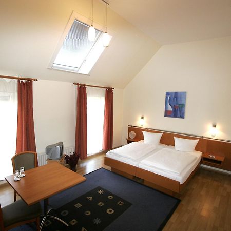 Hotel Pension Arta Berlin Luaran gambar